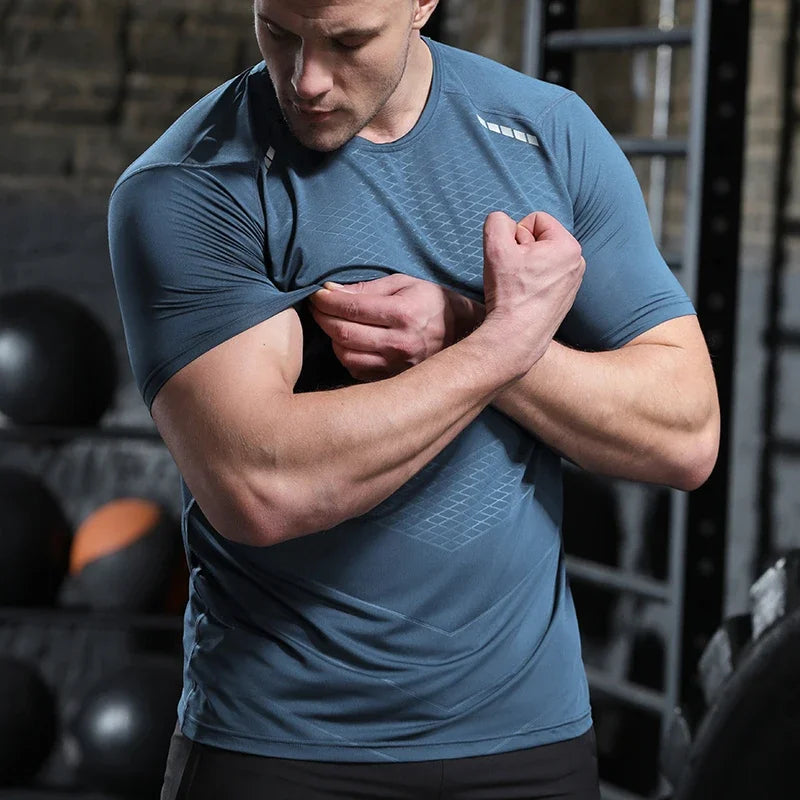 Men Thin Ice Silk Short-Sleeved Sports T-shirt