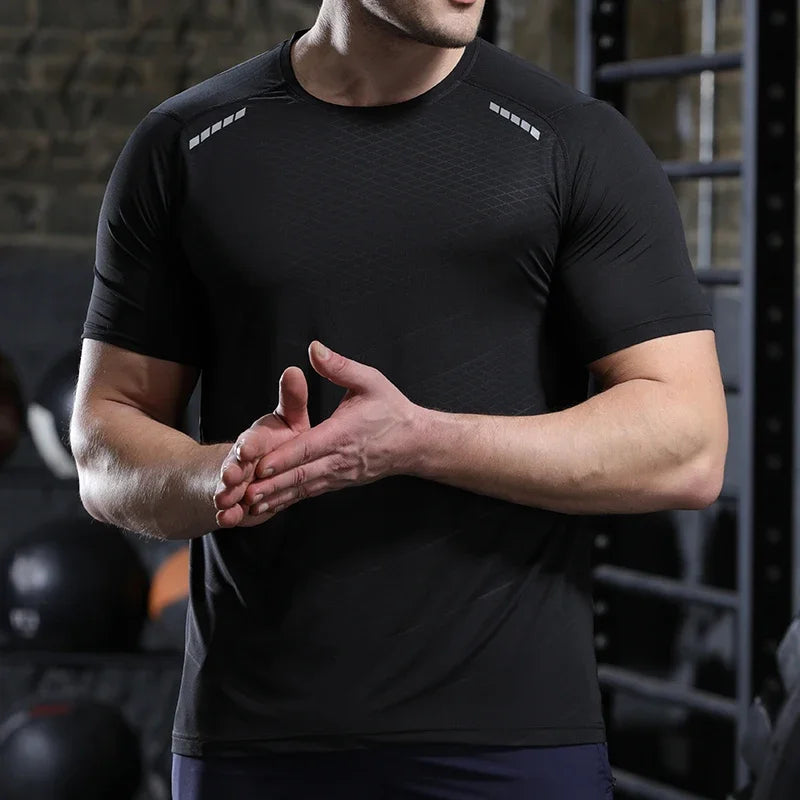 Men Thin Ice Silk Short-Sleeved Sports T-shirt